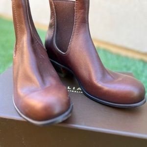 Cult Following - Authentic - Brand New  Australian R.M WILLIAMS Woman’s  Boots